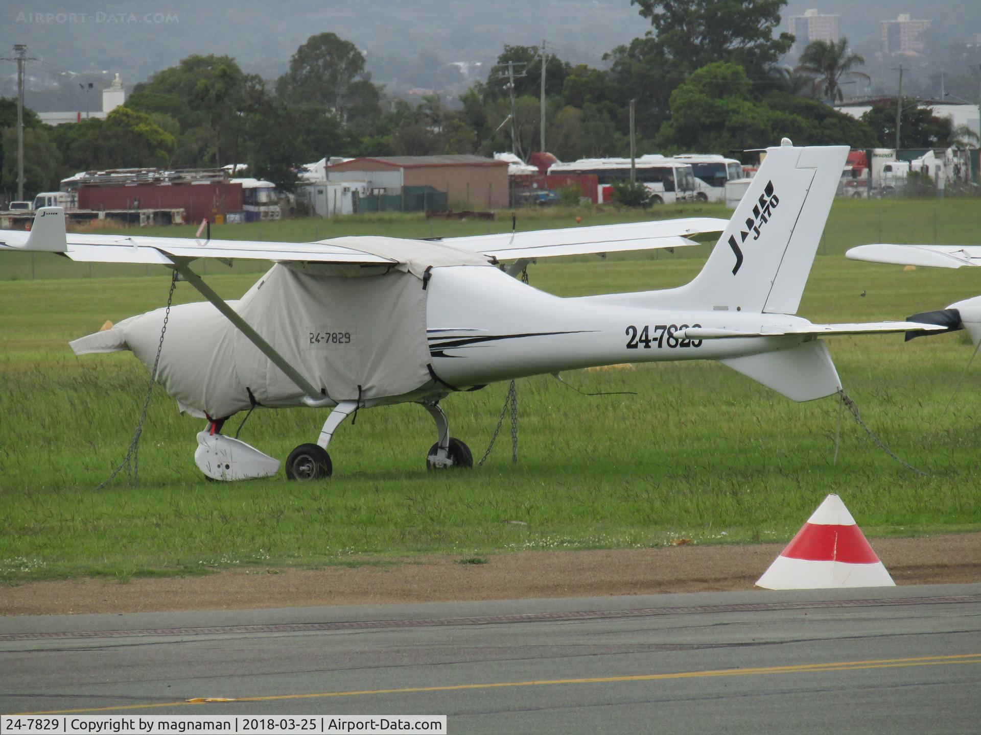 24-7829, Jabiru J170 C/N 317, on grass at Archerfield