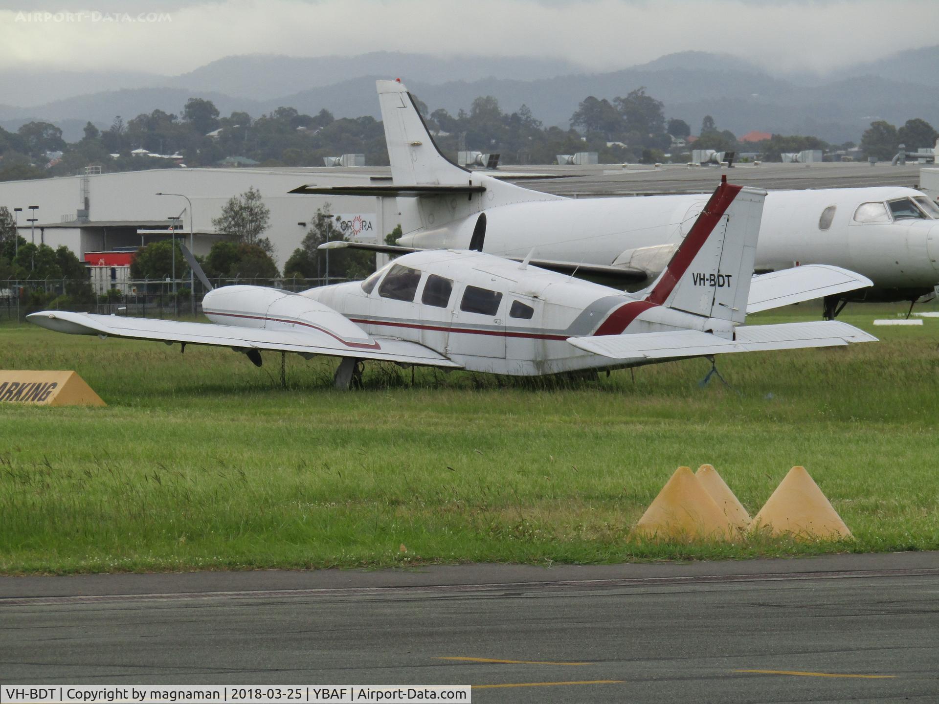 VH-BDT, 1977 Piper PA-34-200T C/N 34-7770398, not a very active plane me thinks