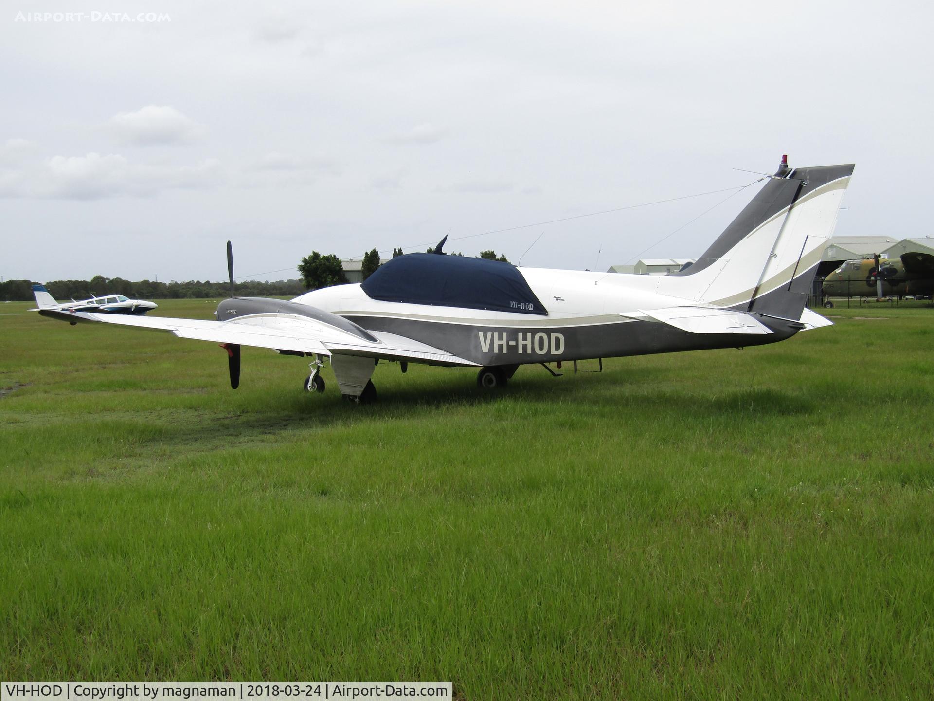 VH-HOD, 1964 Beech 95-B55 Baron Baron C/N TC-821, on grass at Caboolture