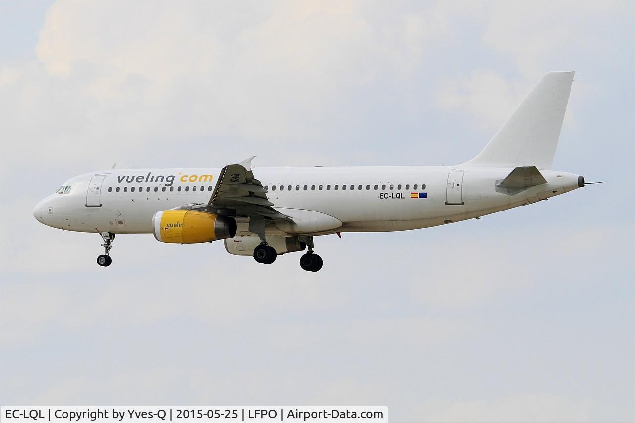 EC-LQL, 2002 Airbus A320-232 C/N 1749, Airbus A320-232, Short approach Rwy 26, Paris-Orly Airport (LFPO-ORY)