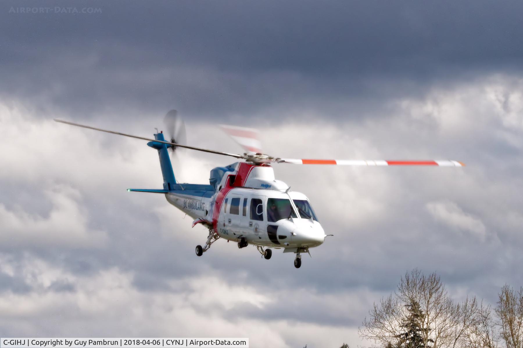 C-GIHJ, 1995 Sikorsky S-76C C/N 760438, Departing