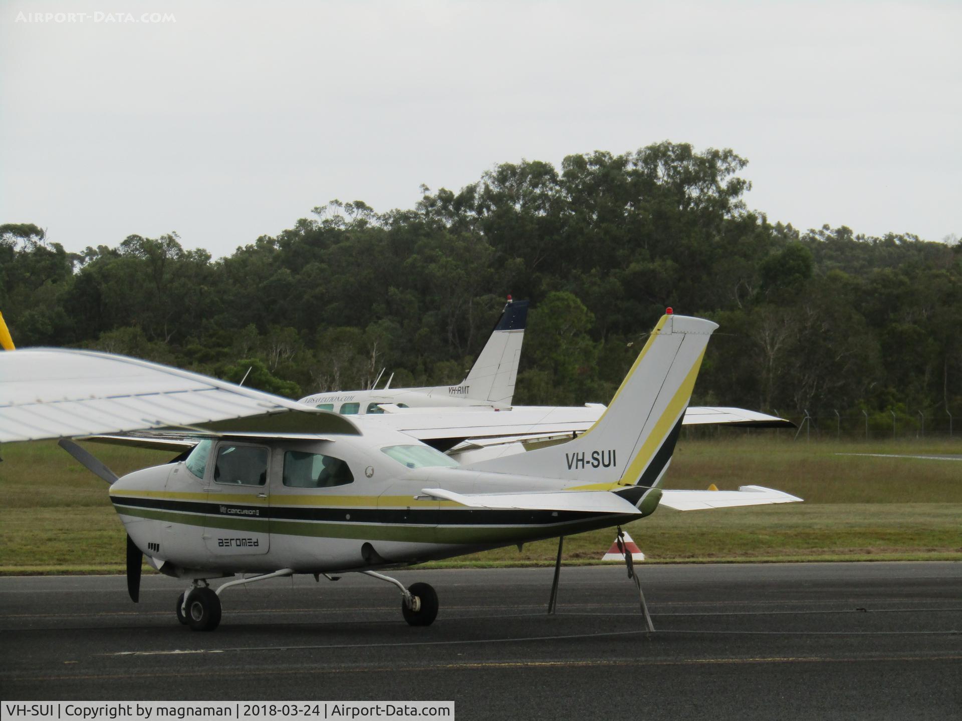 VH-SUI, Cessna T210N Turbo Centurion C/N 21063435, on apron at caloundra