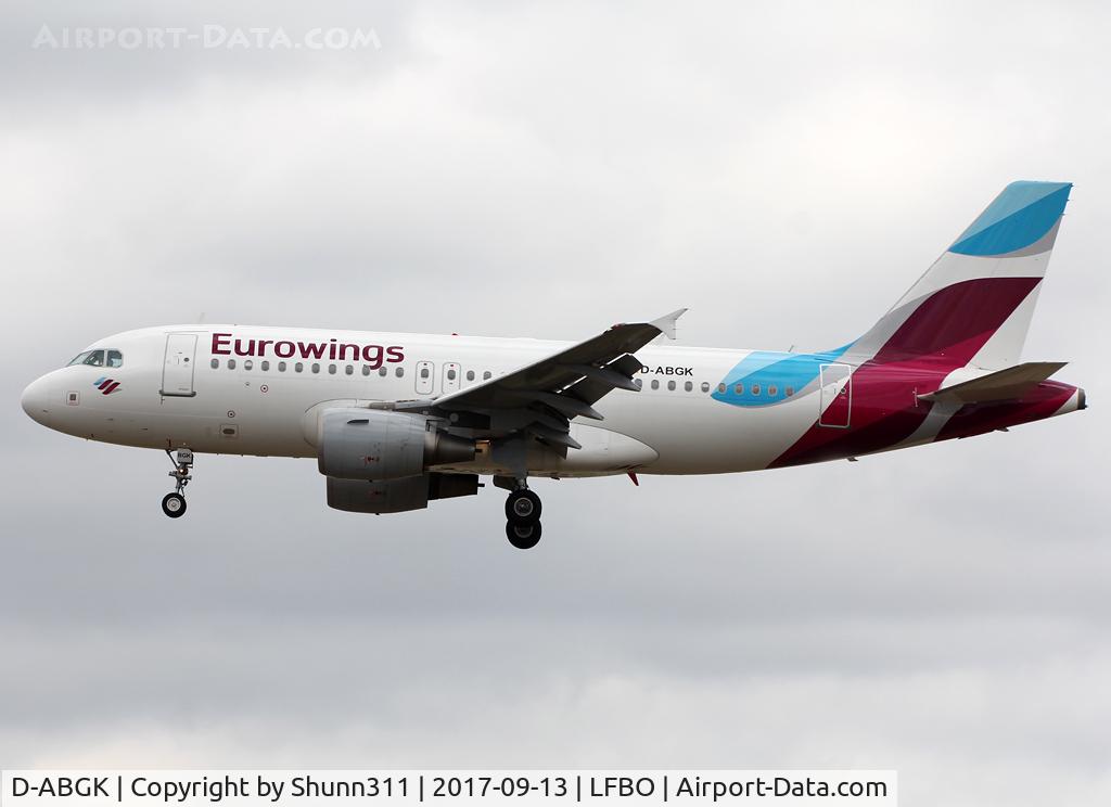 D-ABGK, 2008 Airbus A319-112 C/N 3447, Landing rwy 32L