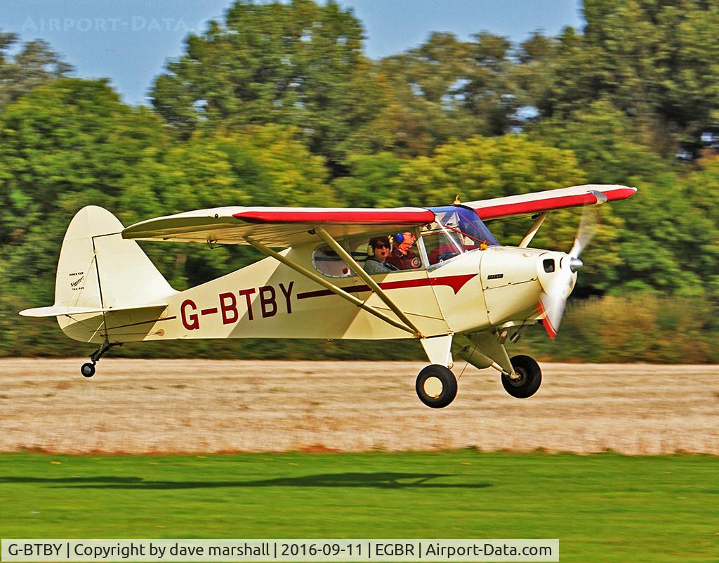 G-BTBY, 1948 Piper PA-17 Vagabond C/N 17-195, Lift off