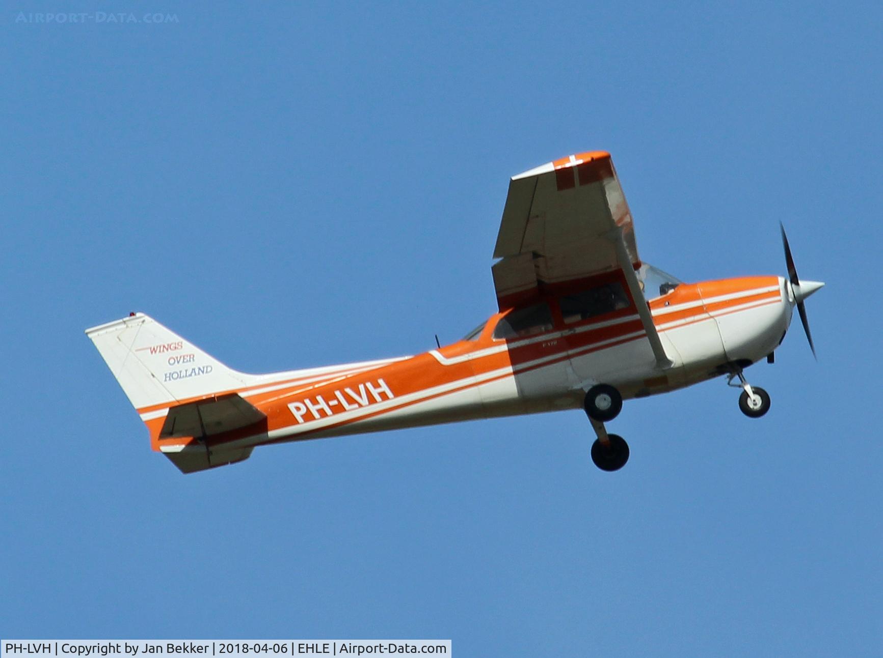 PH-LVH, Cessna 172M Skyhawk C/N 17201017, Lelystad Airport
