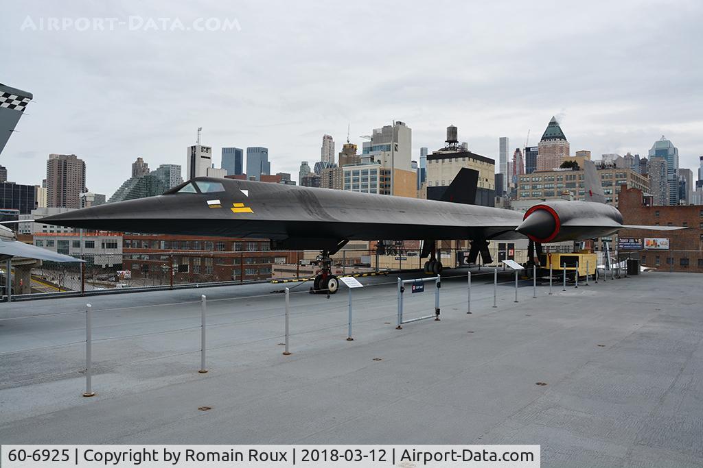 60-6925, 1960 Lockheed A-12 Blackbird C/N 122, Parked