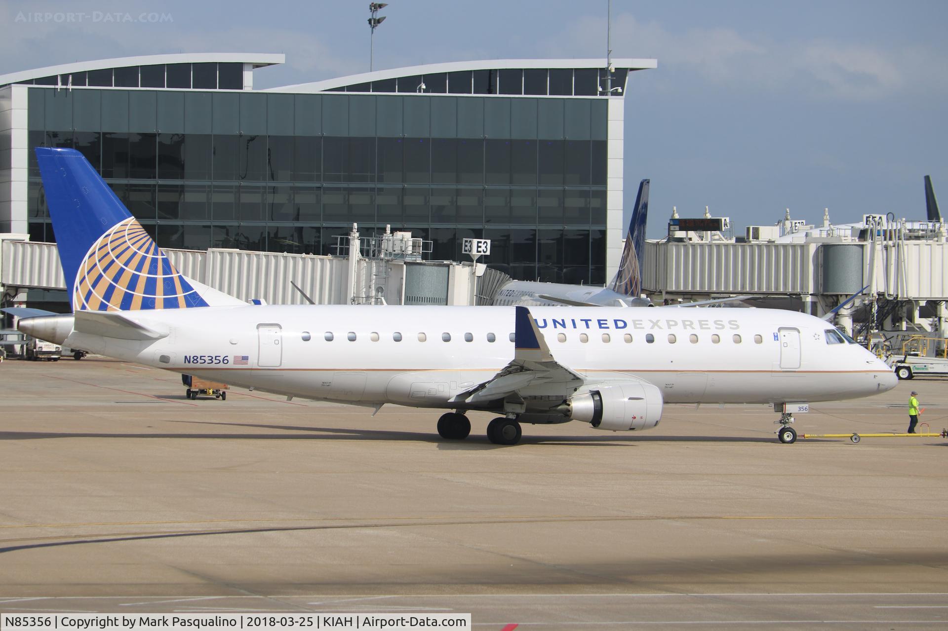 N85356, 2017 Embraer 175LR (ERJ-170-200LR) C/N 17000692, ERJ 170-200 LR