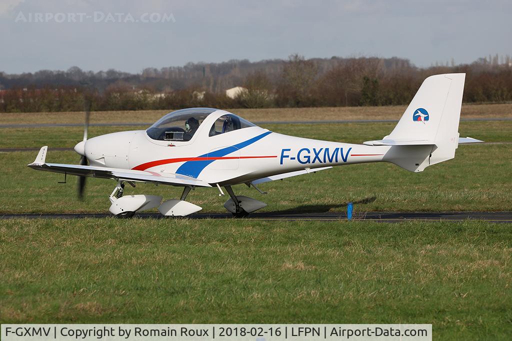 F-GXMV, Aquila A210 (AT01) C/N AT01-126, Taxiing