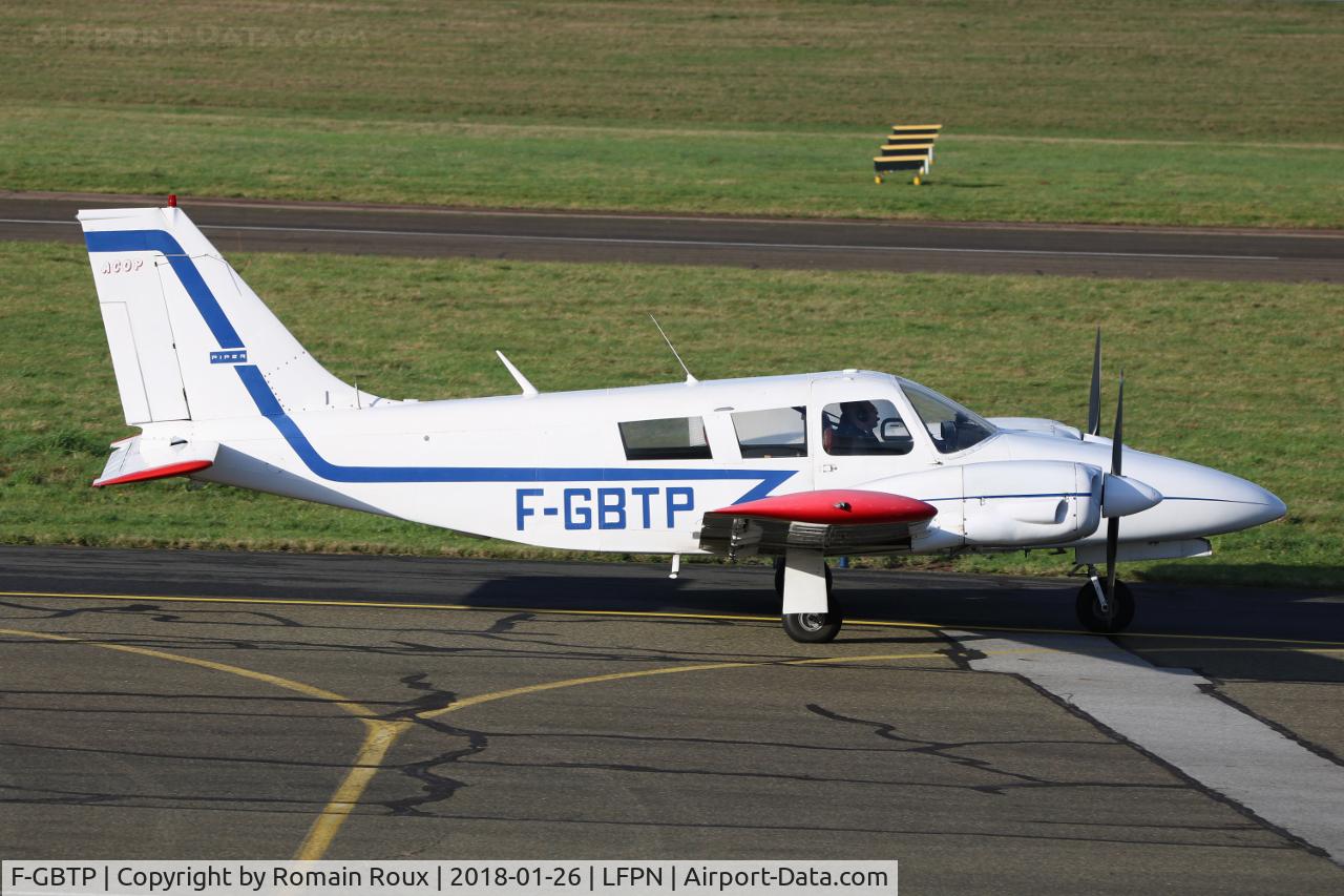 F-GBTP, Piper PA-34-200 C/N 347250286, Taxiing