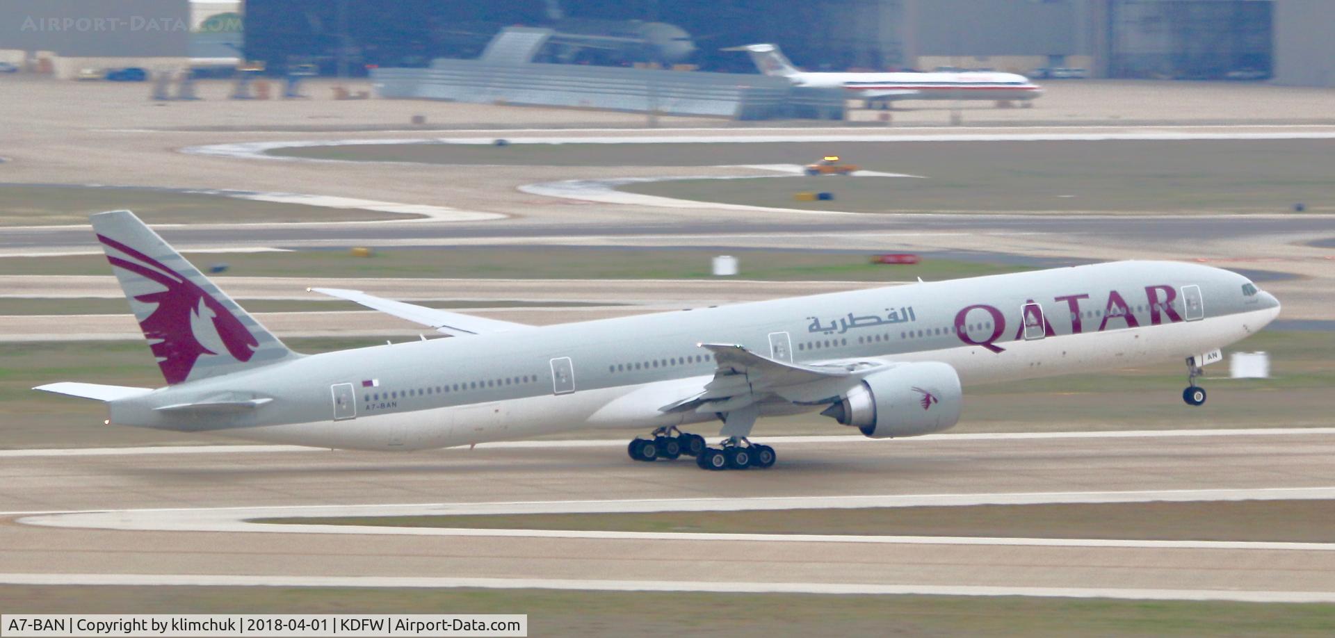 A7-BAN, 2011 Boeing 777-3DZ/ER C/N 38246, Taking off
