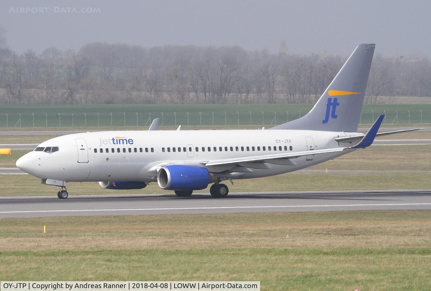 OY-JTP, 2005 Boeing 737-79L C/N 34022, Jettime Boeing 737