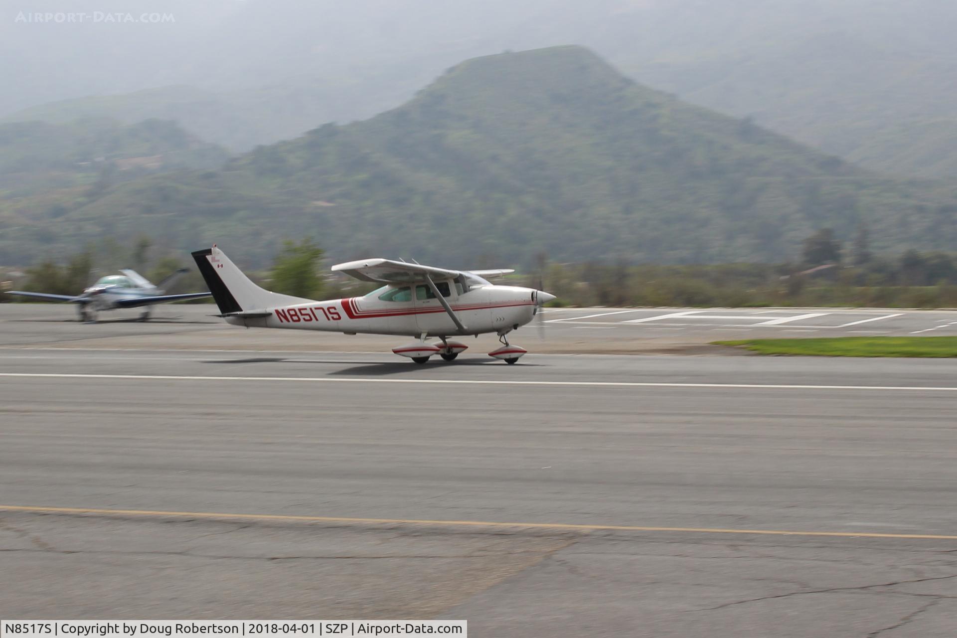 N8517S, 1965 Cessna 182H Skylane C/N 18256617, 1965 Cessna 182H SKYLANE, Continental O-470-R 230 Hp, takeoff roll Rwy 22.