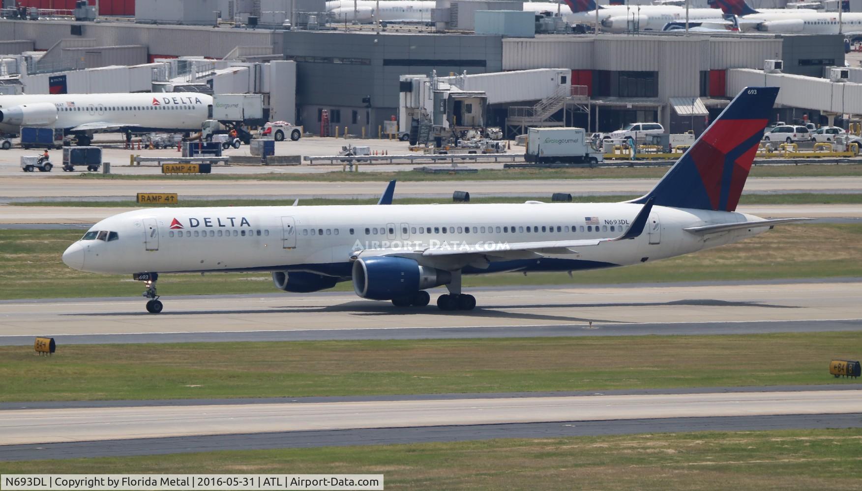 N693DL, 1998 Boeing 757-232 C/N 29725, Delta