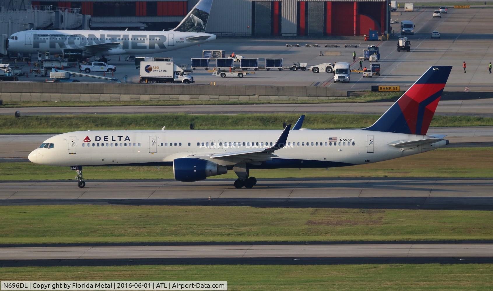 N696DL, 1999 Boeing 757-232 C/N 29728, Delta