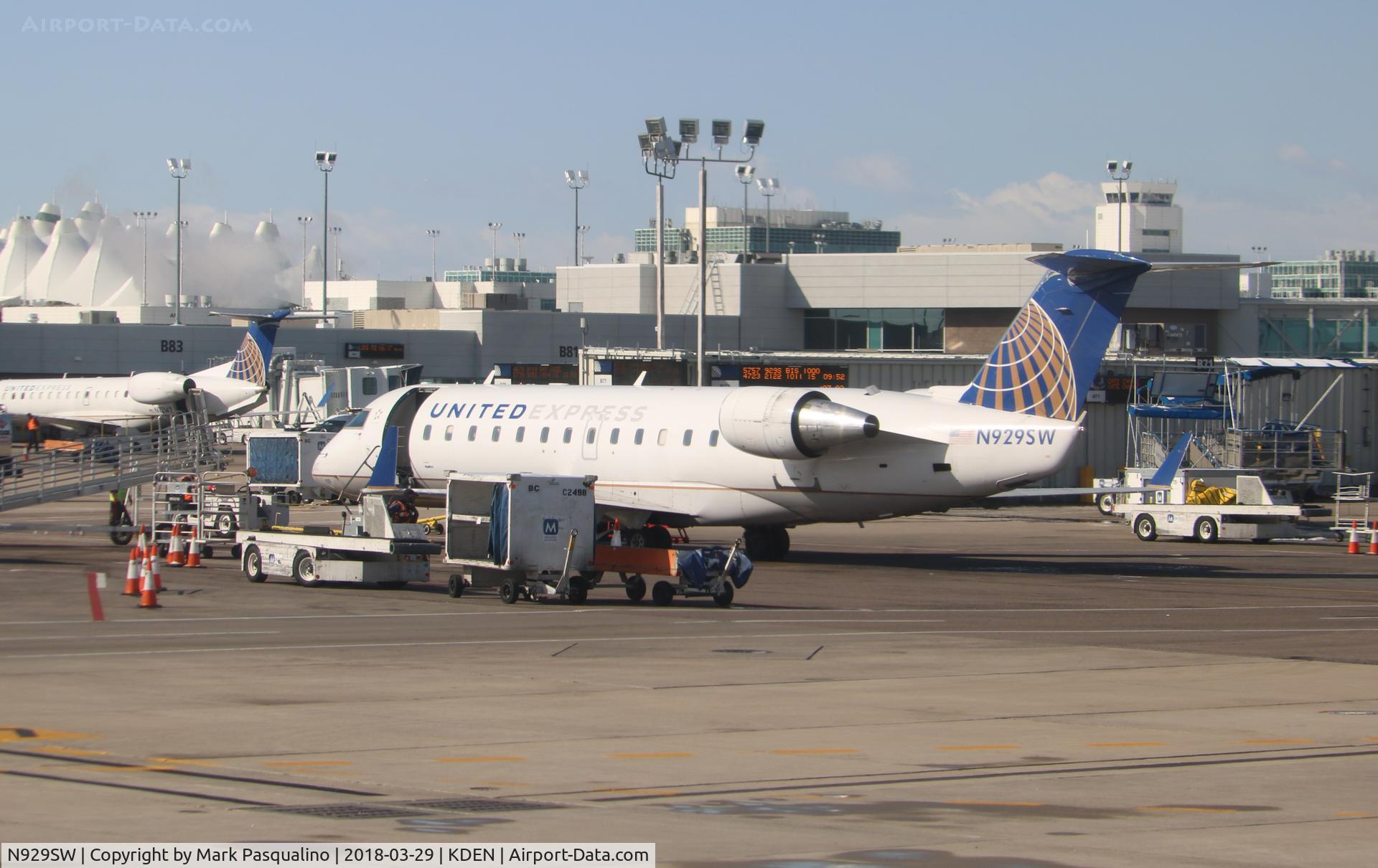 N929SW, 2002 Bombardier CRJ-200LR (CL-600-2B19) C/N 7703, CL-600-2B19