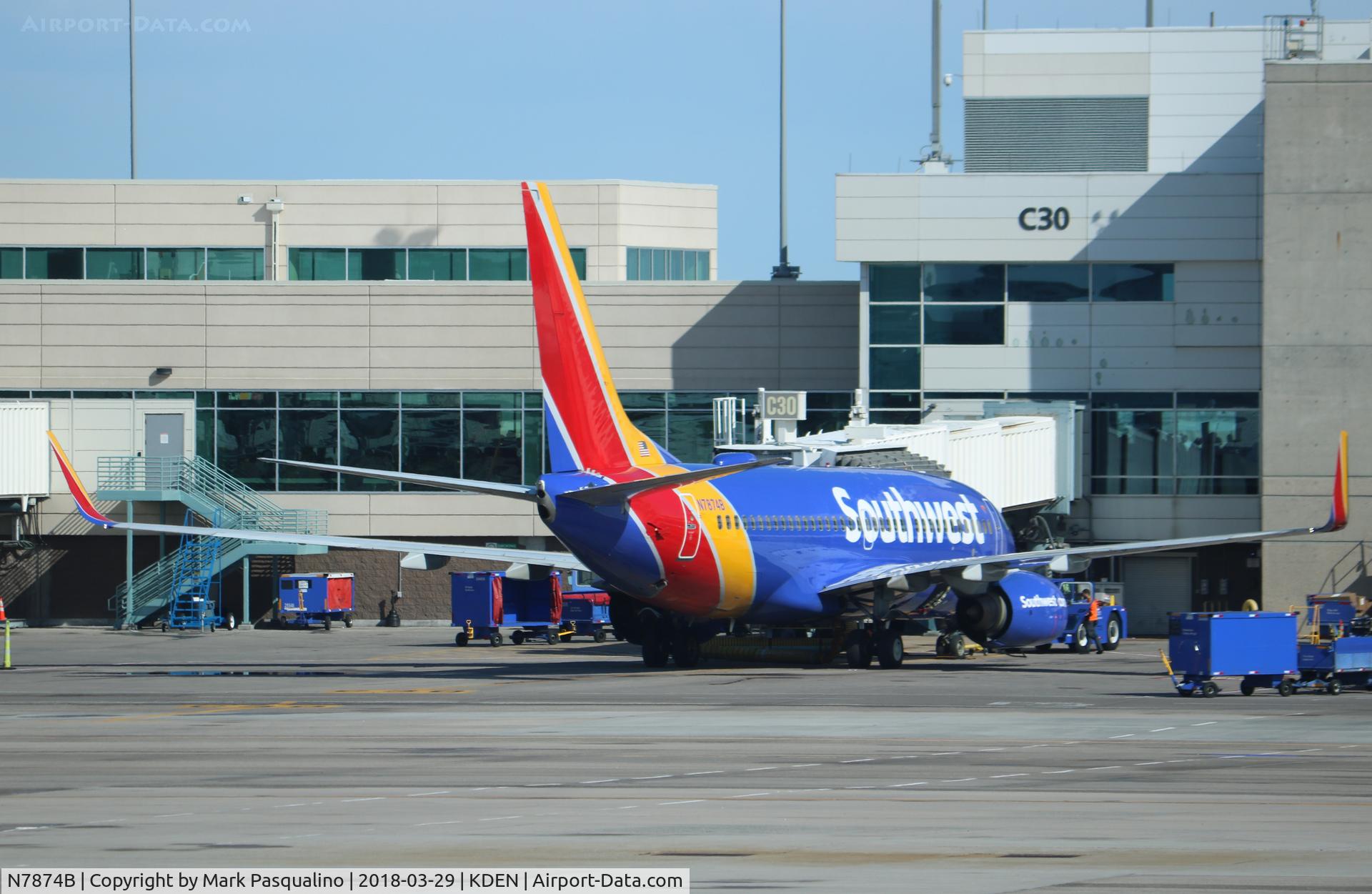 N7874B, 2004 Boeing 737-7Q8 C/N 29352, Boeing 737-7Q8