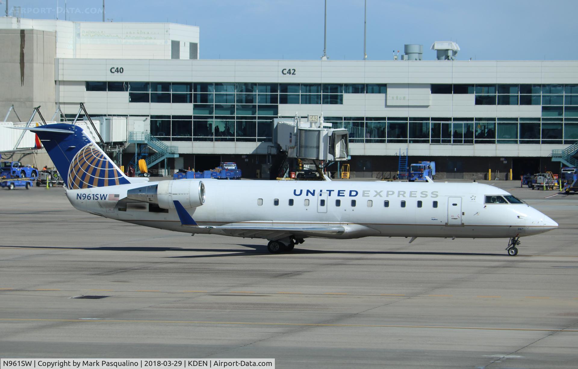 N961SW, 2003 Canadair CL-600-2B19 Regional Jet CRJ-200LR C/N 7857, CL-600-2B19
