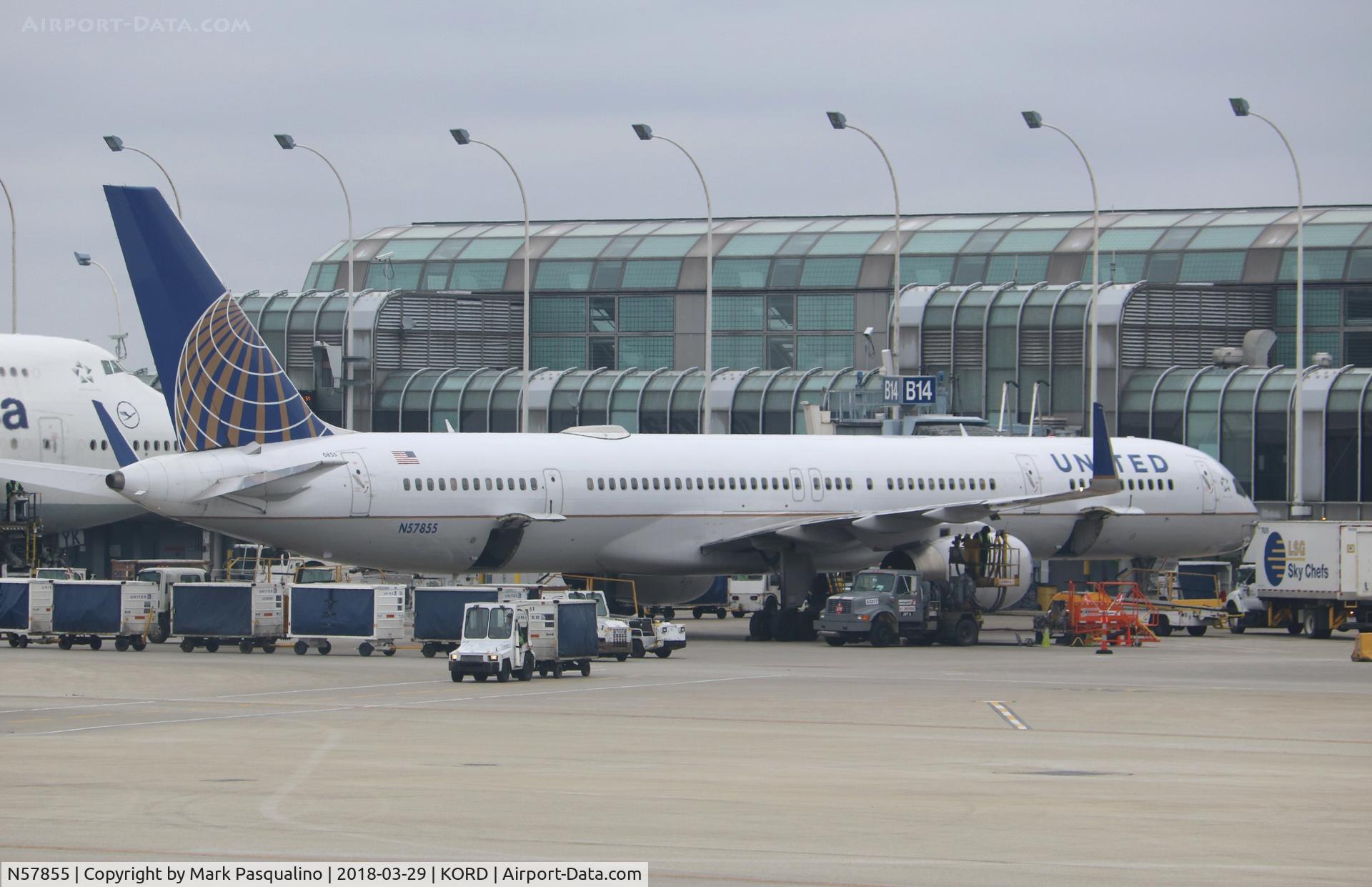 N57855, 2004 Boeing 757-324 C/N 32814, Boeing 757-324