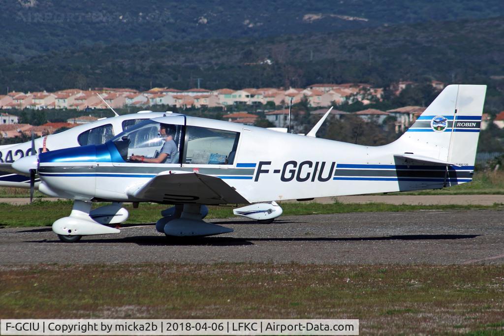 F-GCIU, Robin DR-400-120 C/N 1479, Taxiing