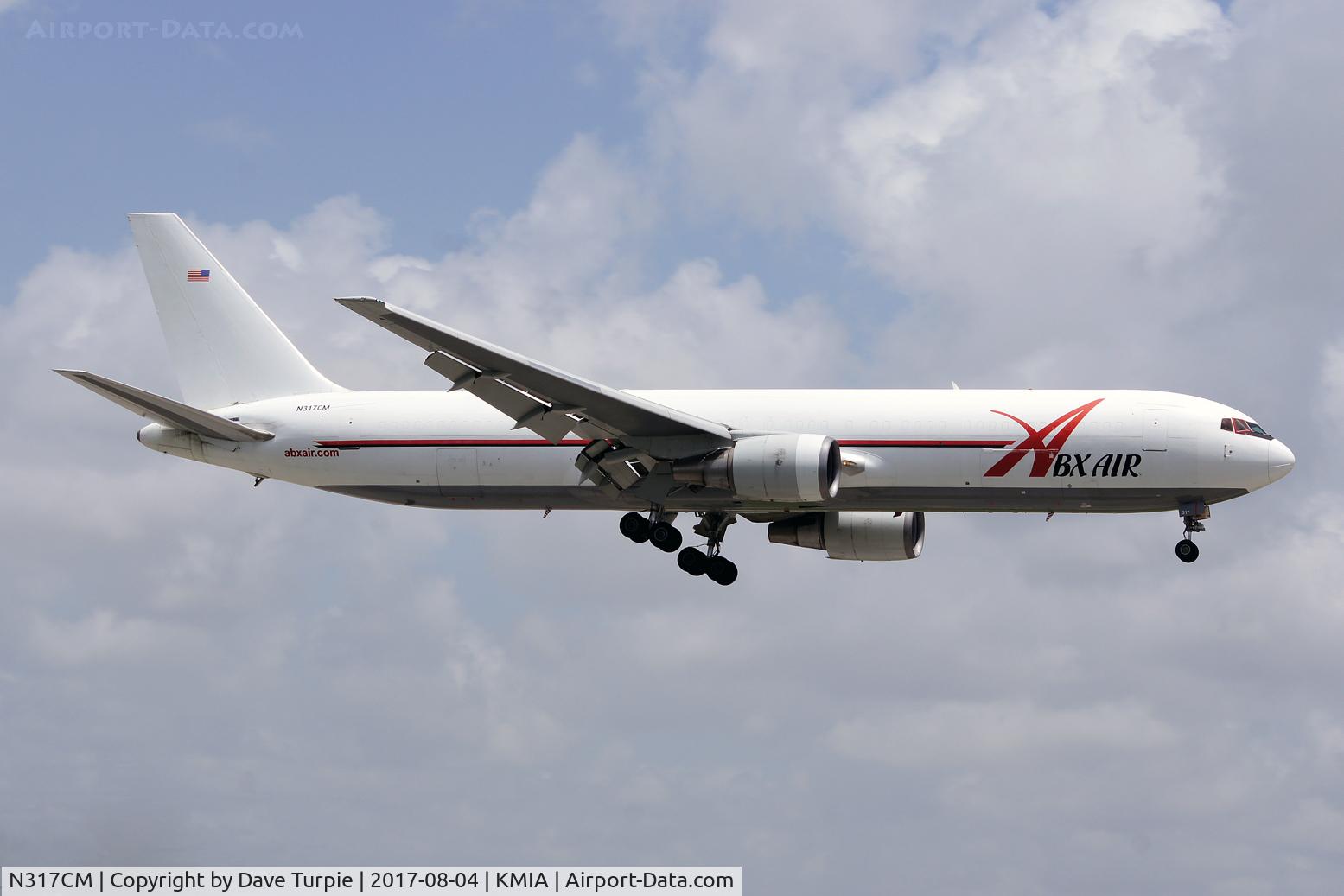 N317CM, 1988 Boeing 767-338 C/N 24317, No comment.