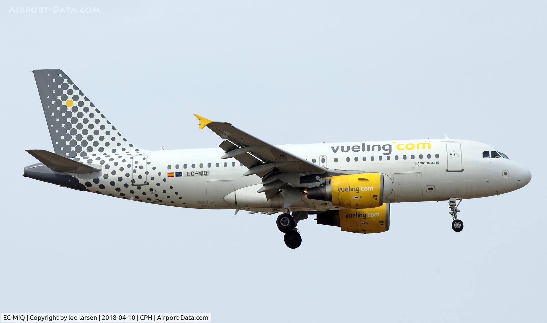 EC-MIQ, 2007 Airbus A319-111 C/N 3169, Copenhagen 10.4.2018 L/D R-04L
