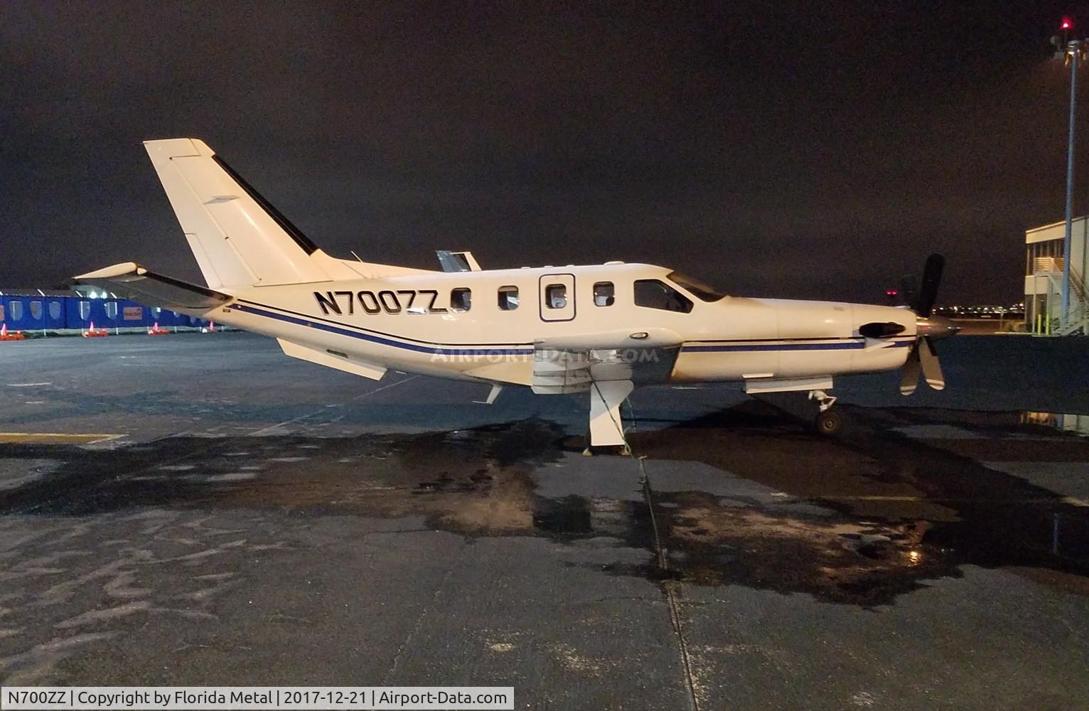 N700ZZ, 1995 Socata TBM-700 C/N 116, TBM-700
