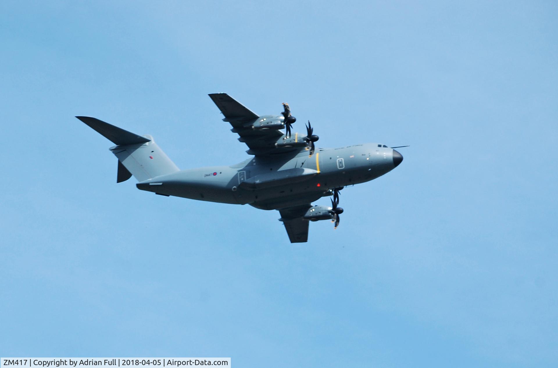 ZM417, 2017 Airbus A400M Atlas C.1 C/N 060, Call-sign COMET453 en-route low level over North Wiltshire to Everleigh Dropping Zone