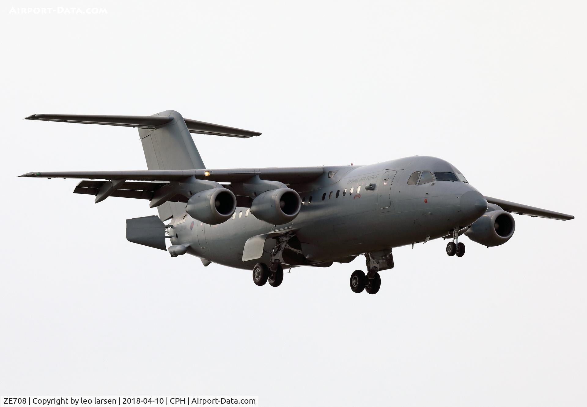 ZE708, 1993 British Aerospace BAe.146-200QC C.3 Quick Change C/N E2211, Copenhagen 10.4.2018
