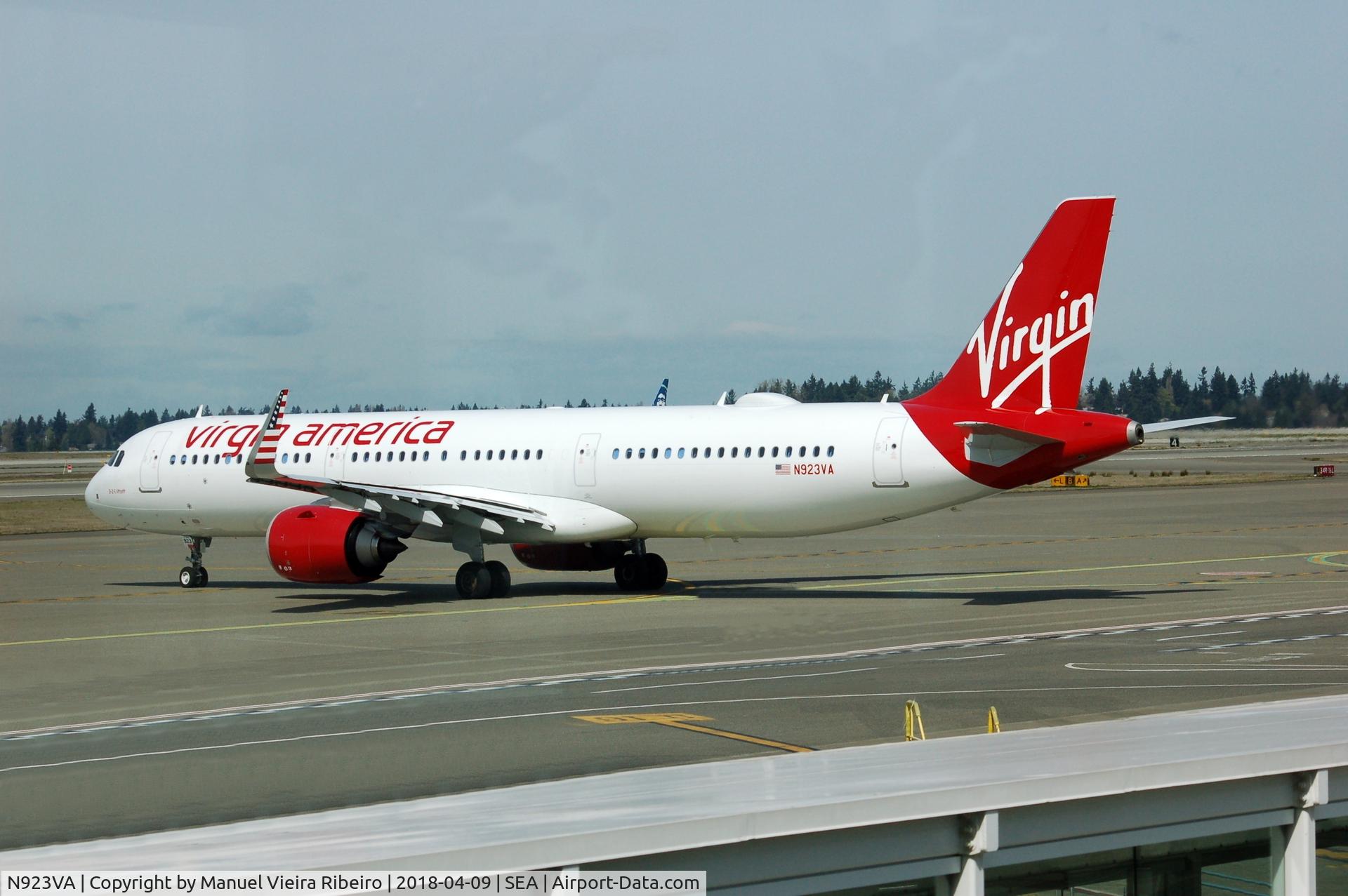 N923VA, 2017 Airbus A321-253NEO C/N 7861, Taxiing for departure at SeaTac