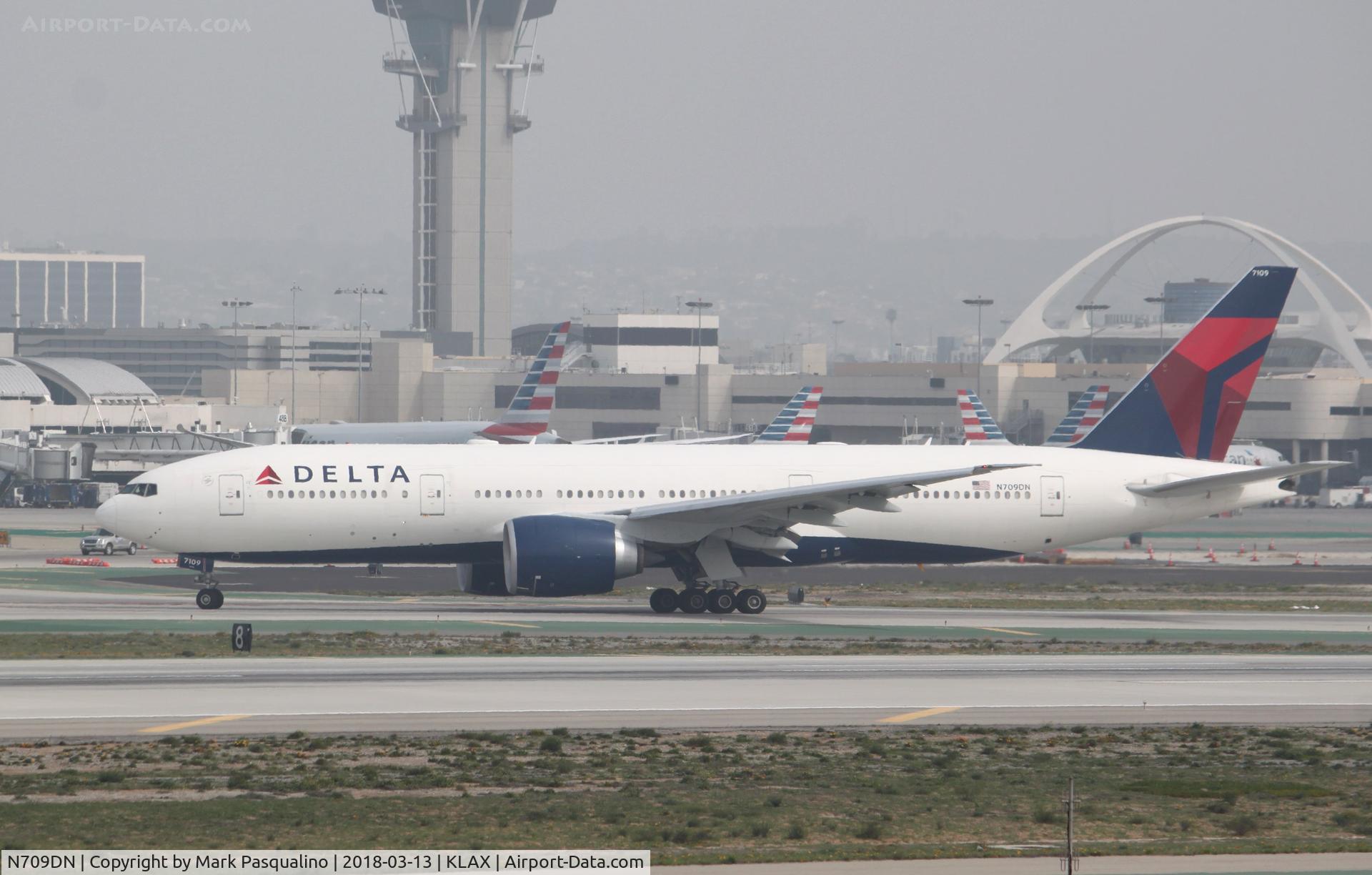 N709DN, 2010 Boeing 777-232/LR C/N 40559, Boeing 777-232LR