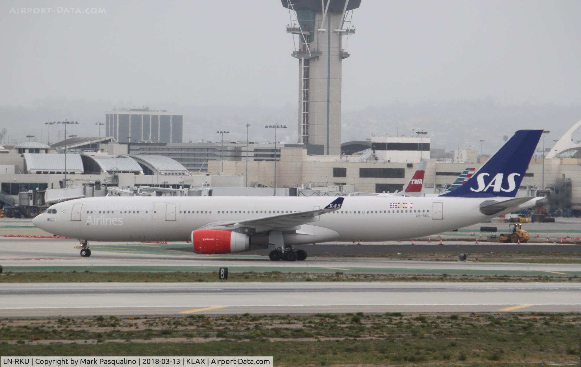 LN-RKU, 2016 Airbus A330-343 C/N 1715, Airbus A330-343