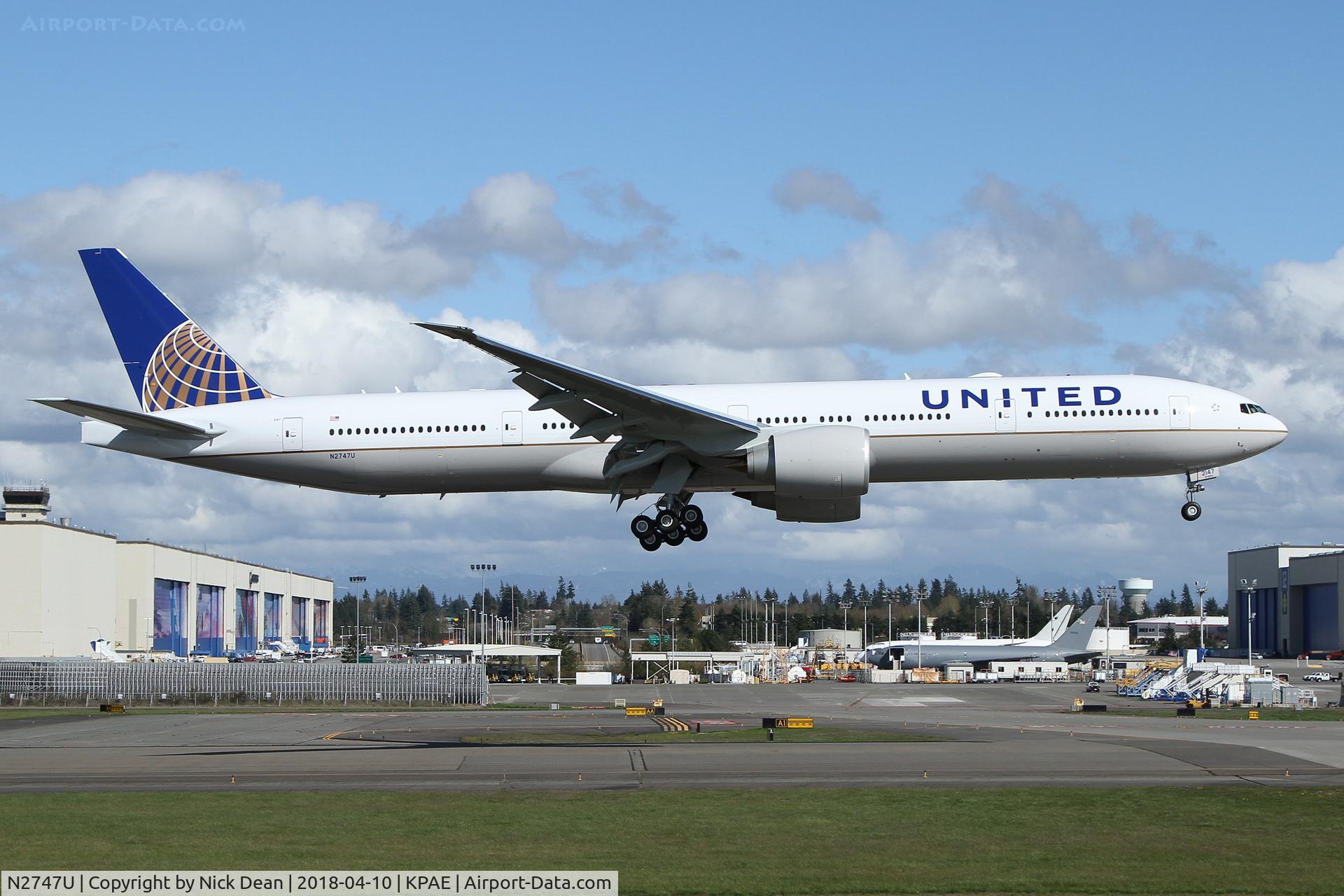 N2747U, 2018 Boeing 777-322/ER C/N 64991, PAE/KPAE