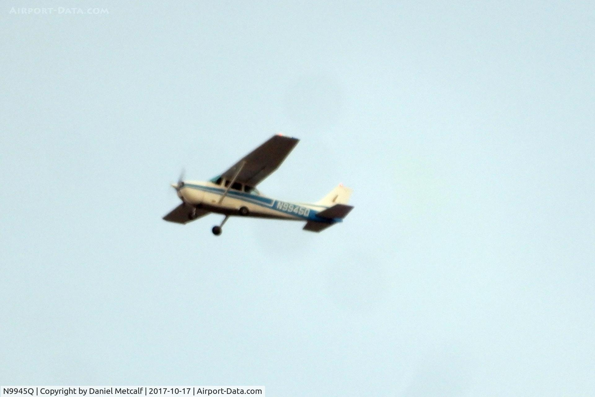 N9945Q, 1975 Cessna 172M C/N 17265889, Seen flying over Mesa, AZ