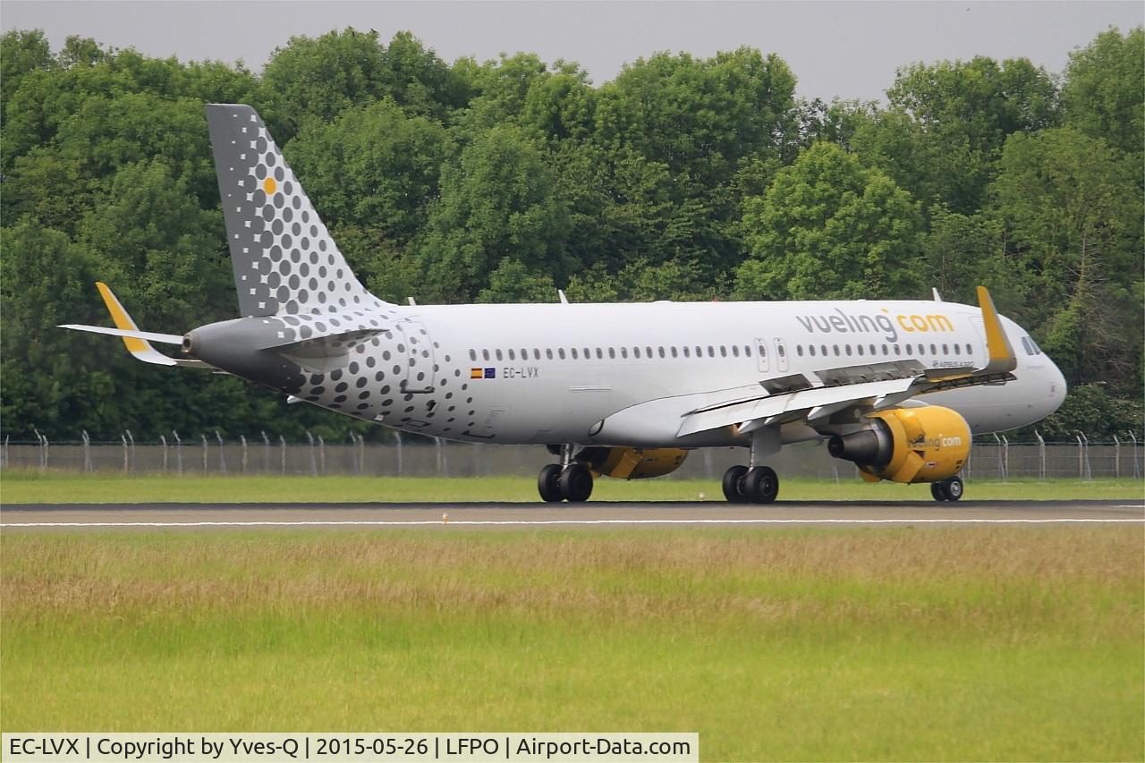 EC-LVX, 2013 Airbus A320-214 C/N 5673, Airbus A320-214,Reverse thrust landing rwy 06, Paris-Orly airport (LFPO-ORY)