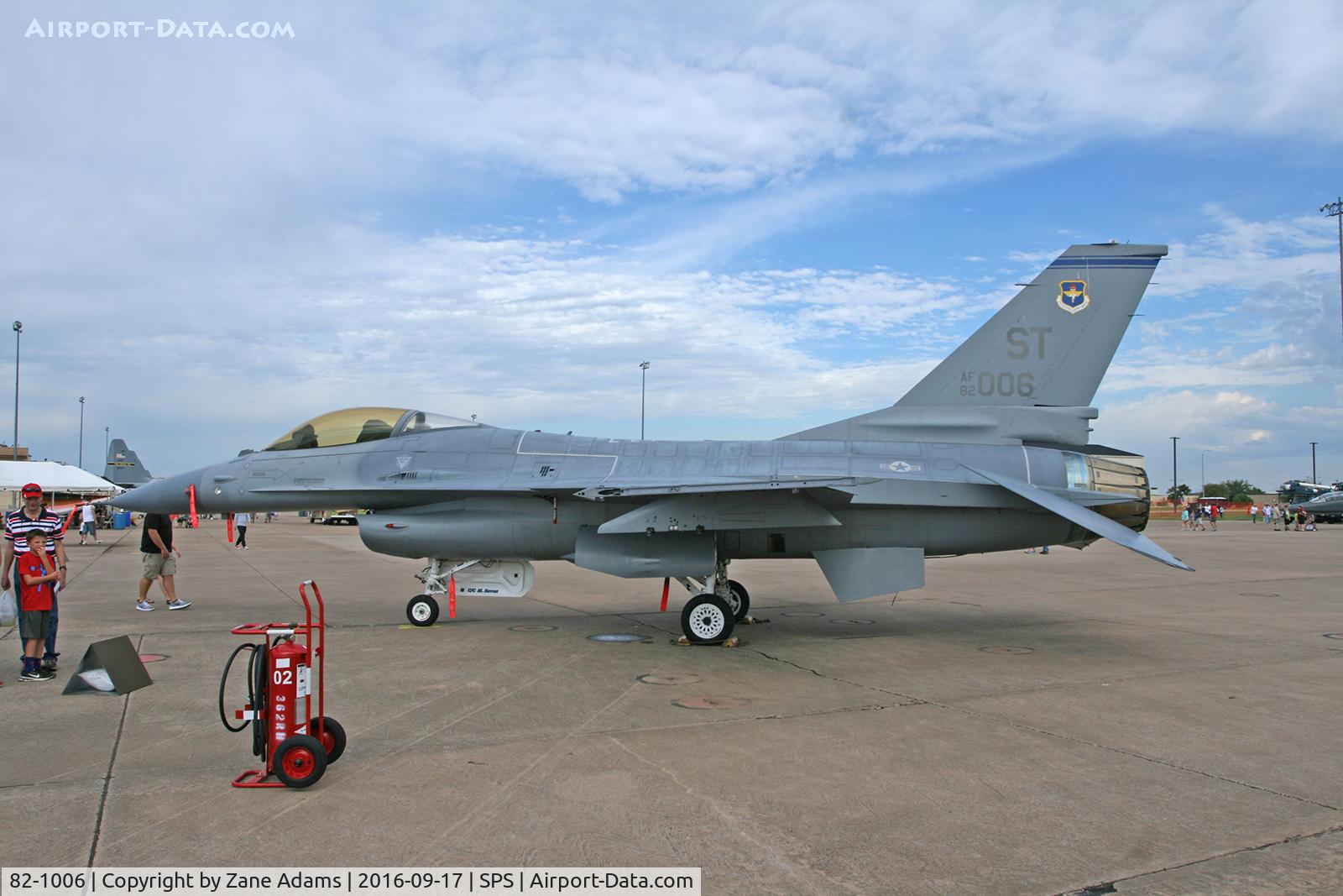 82-1006, 1982 General Dynamics F-16A Block 15N C/N 61-599, At the 2017 Sheppard AFB Airshow