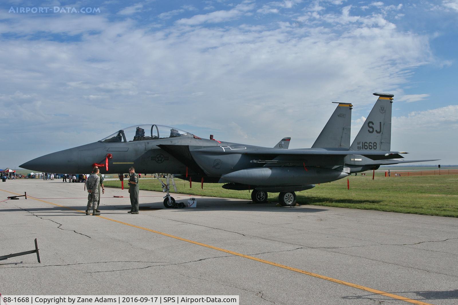 88-1668, 1988 McDonnell Douglas F-15E Strike Eagle C/N 1077/E052, At the 2017 Sheppard AFB Airshow