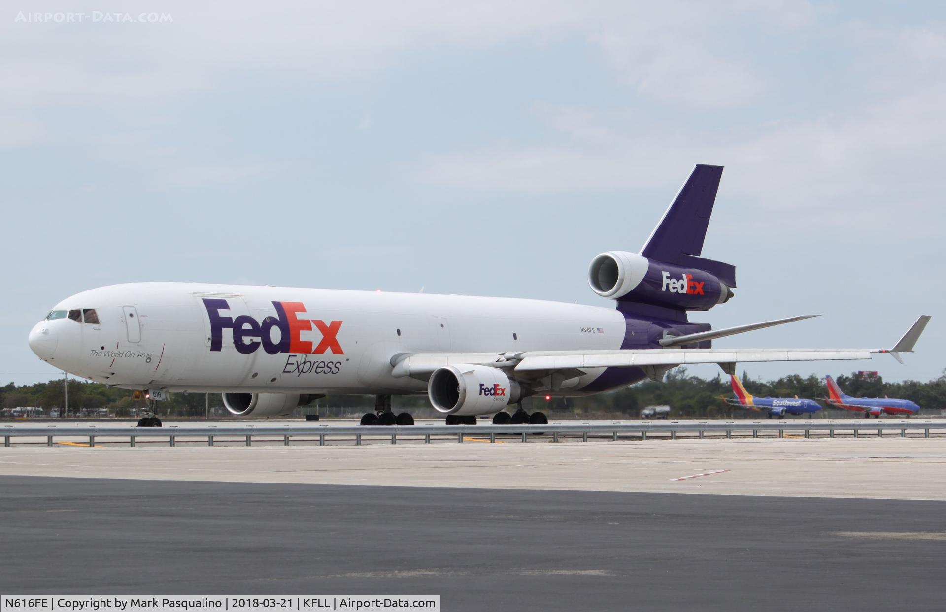 N616FE, 1995 McDonnell Douglas MD-11F C/N 48747, MD-11F