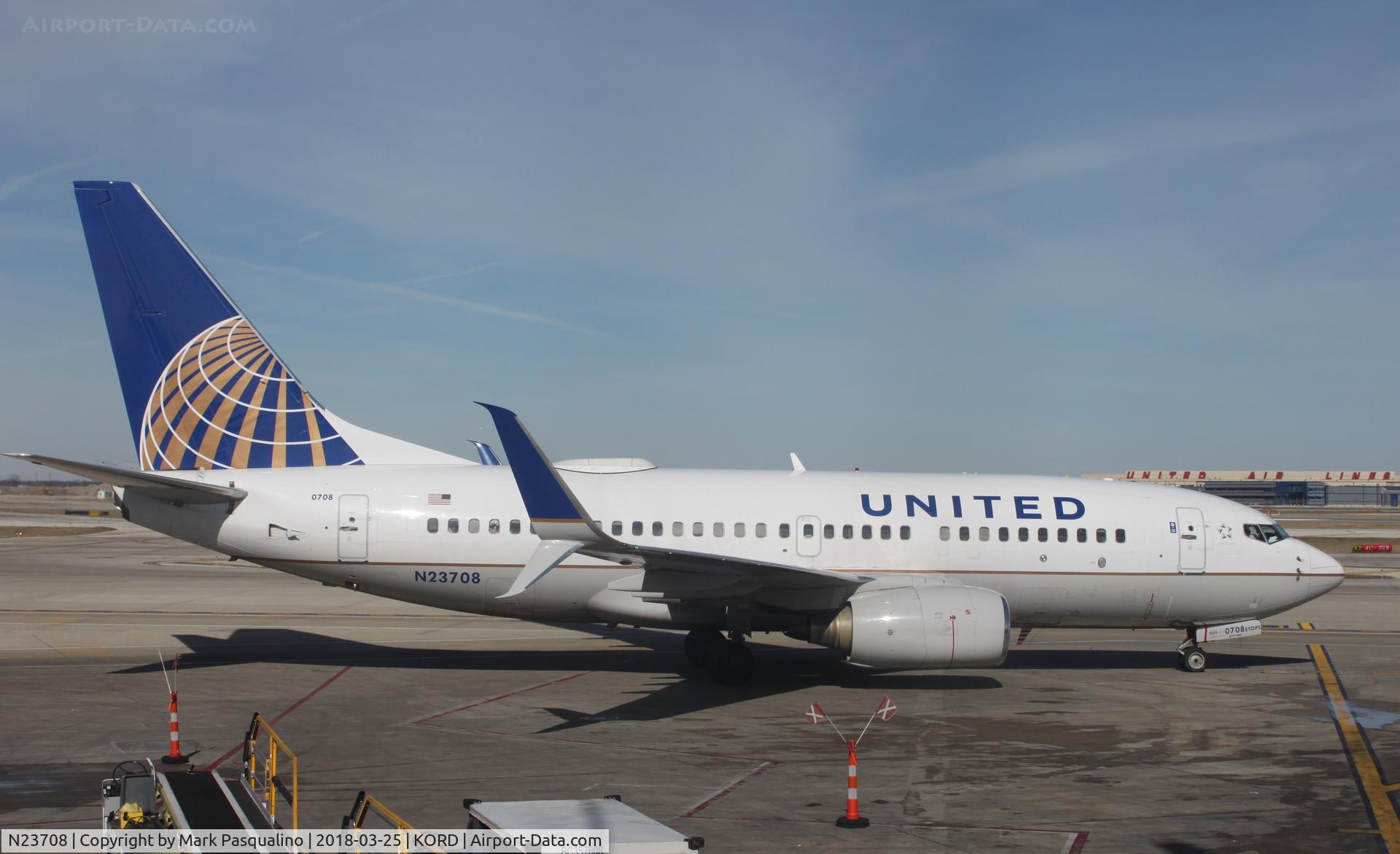 N23708, 1998 Boeing 737-724 C/N 28769, Boeing 737-700