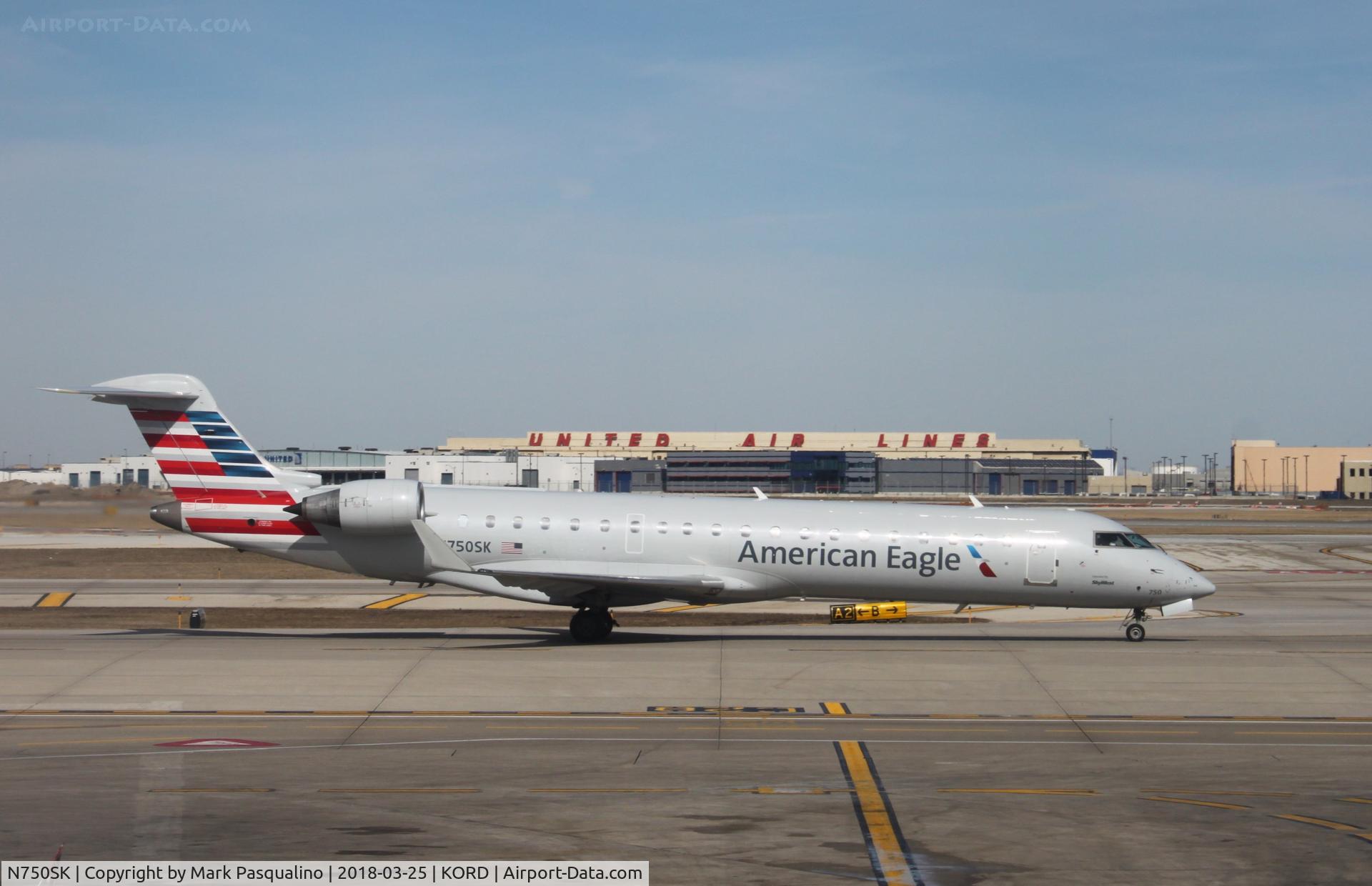N750SK, 2005 Bombardier CRJ-701ER (CL-600-2C10) Regional Jet C/N 10207, CL-600-2C10