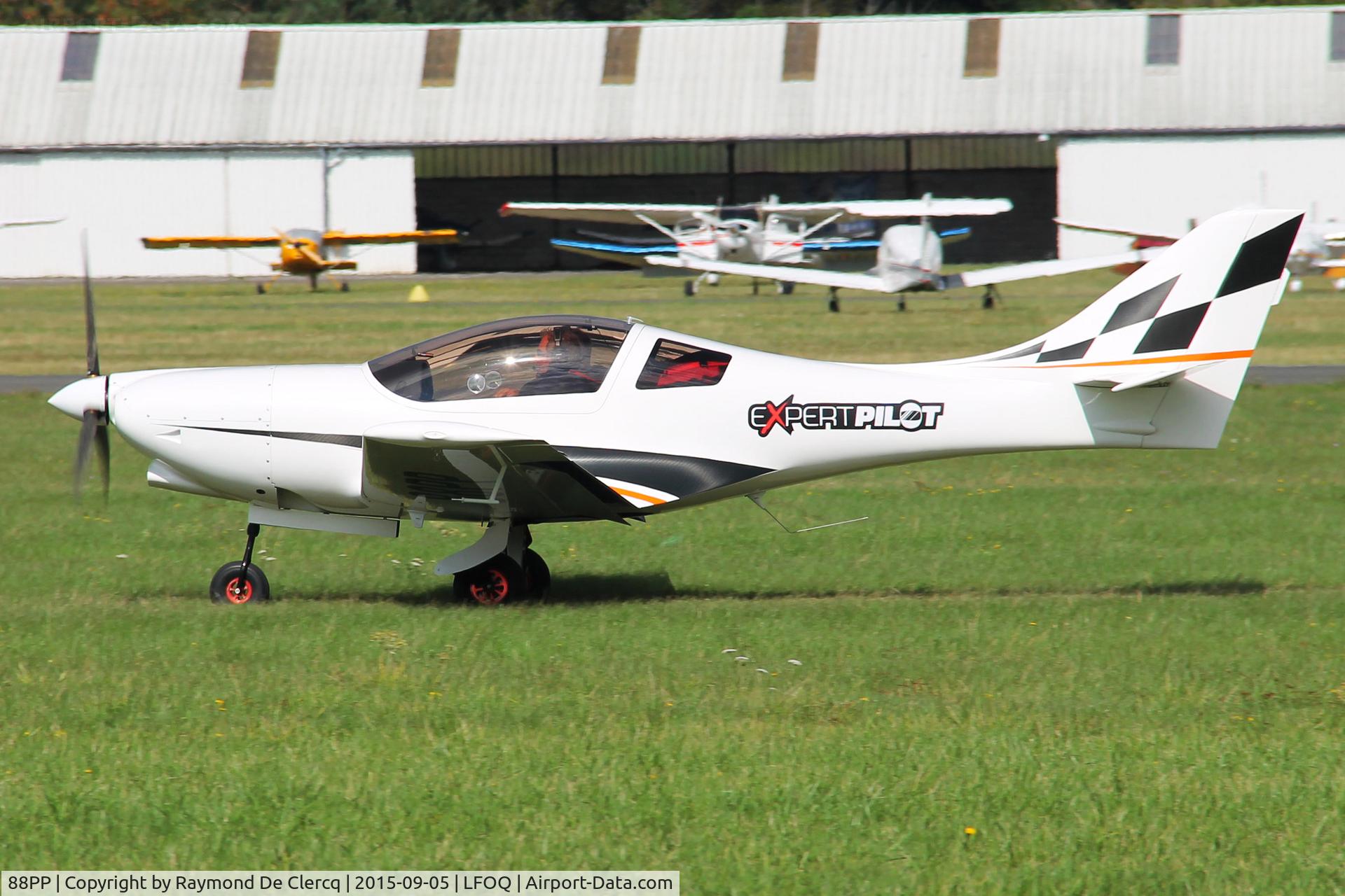 88PP, Aveko VL-3 Evolution C/N VL-3-152, ULM salon Blois.