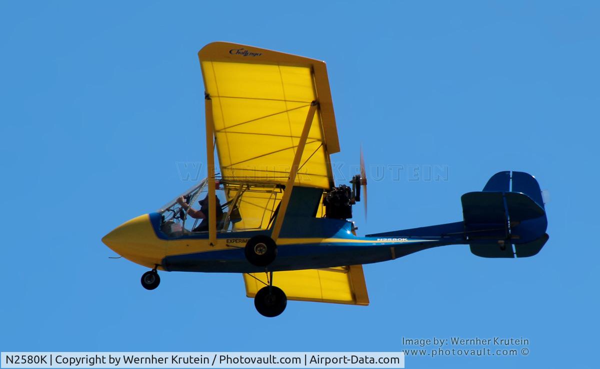 N2580K, 1999 Quad City Challenger II C/N CH2-0989-Y-0456, Taking-off at Petaluma Municipal Airport, California