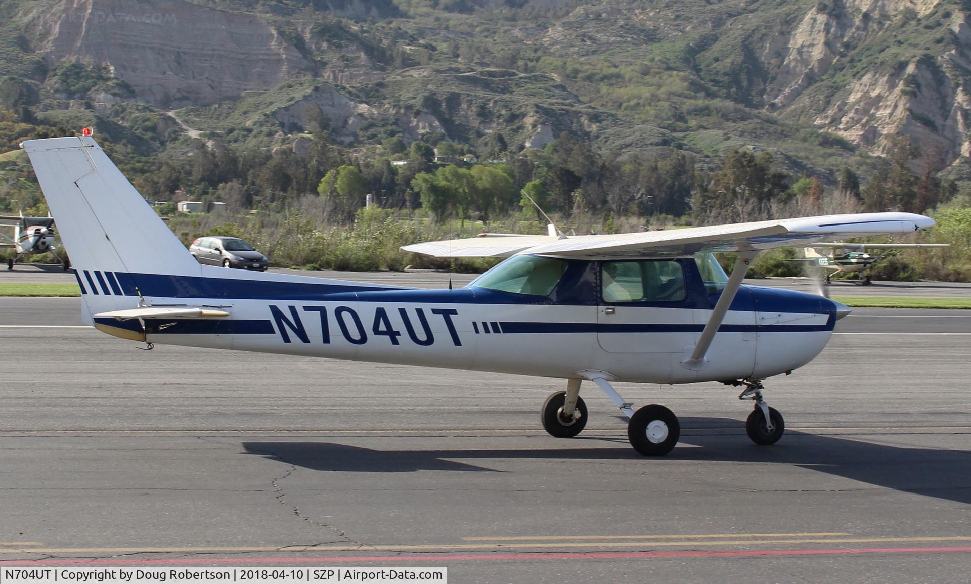 N704UT, 1976 Cessna 150M C/N 15078891, 1976 Cessna 150M, Continental O-200 100 Hp, taxi to Rwy 04