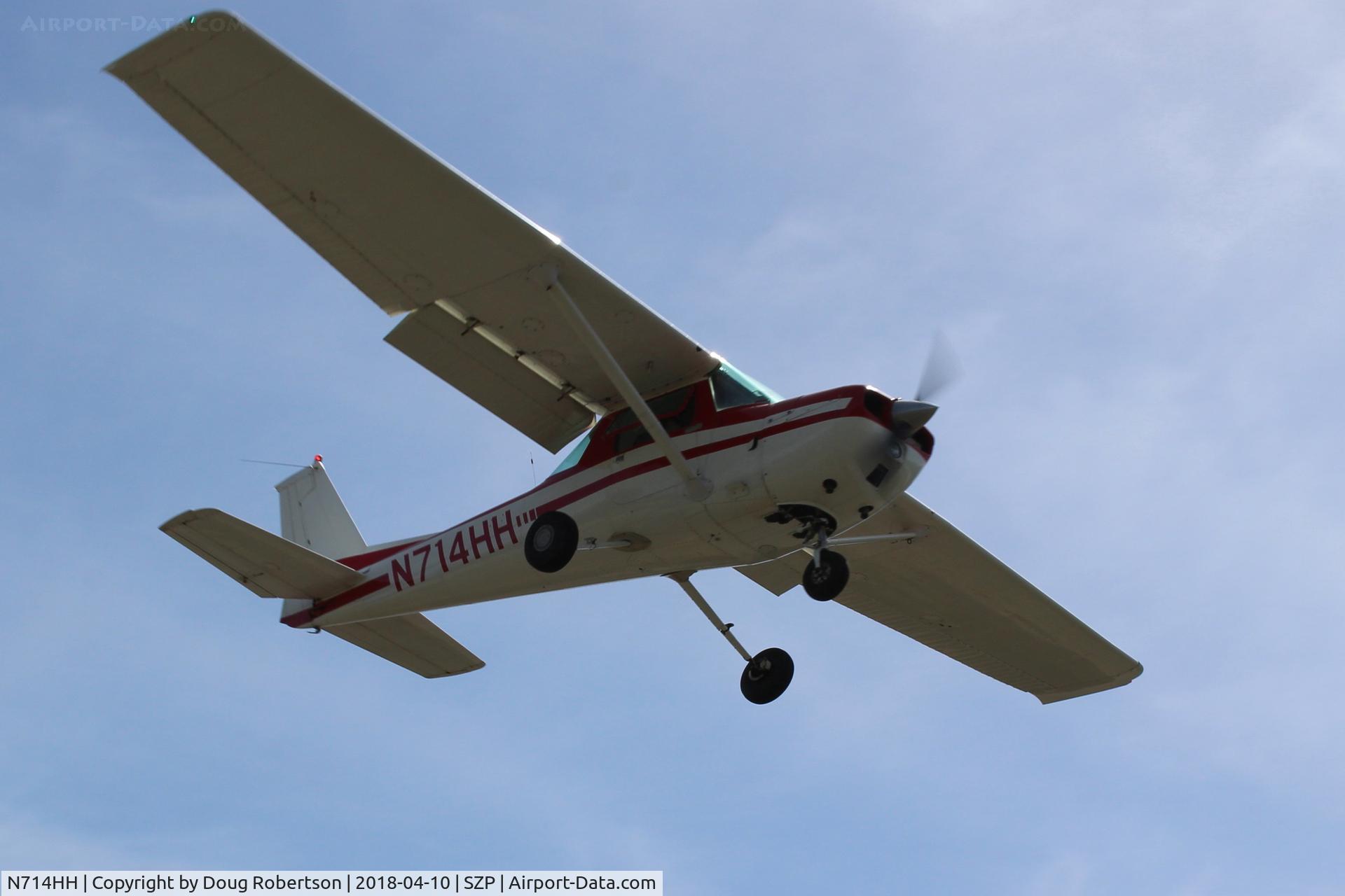 N714HH, 1977 Cessna 150M C/N 15079185, 1977 Cessna 150M, Continental O-200 100 Hp, on final Rwy 22, wind shift