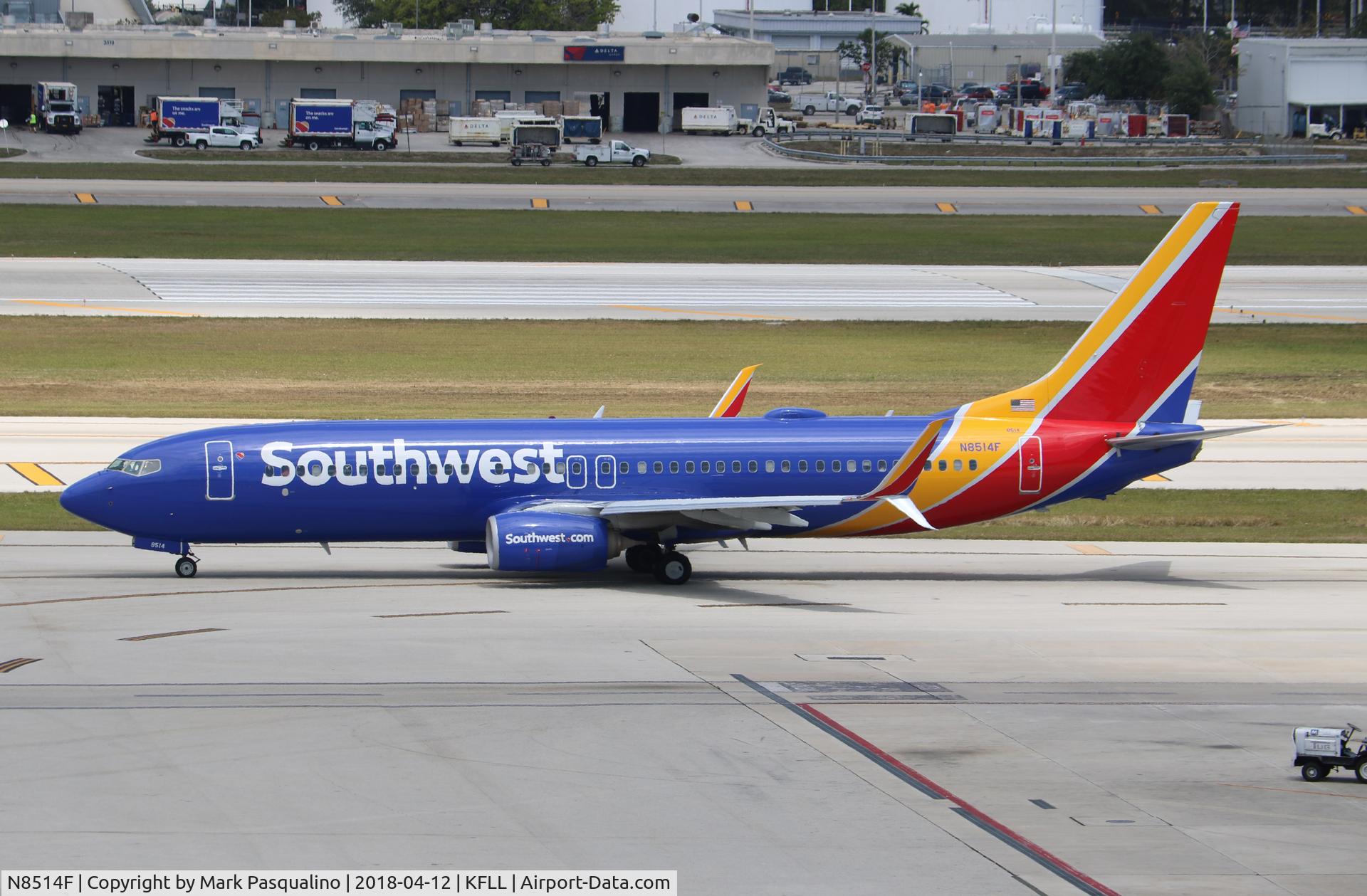 N8514F, 2016 Boeing 737-800 C/N 36975, Boeing 737-8H4