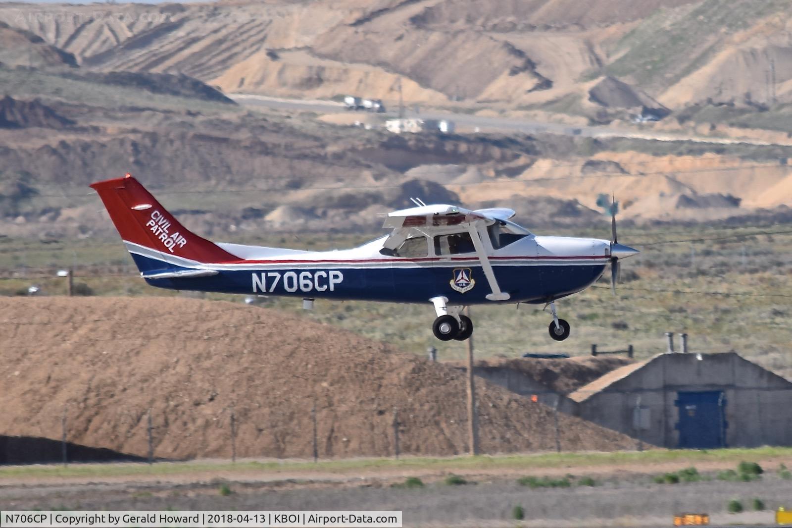 N706CP, Cessna 182T Skylane C/N 18281704, Landing RWY 28R.