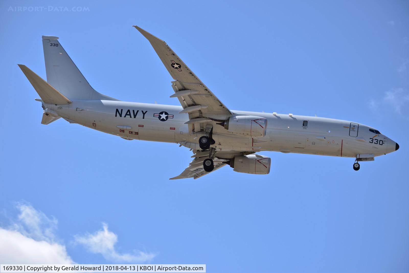 169330, 2017 Boeing P-8A Poseidon (737-800A) C/N 62296, Landing RWY 28L.  VP-30 