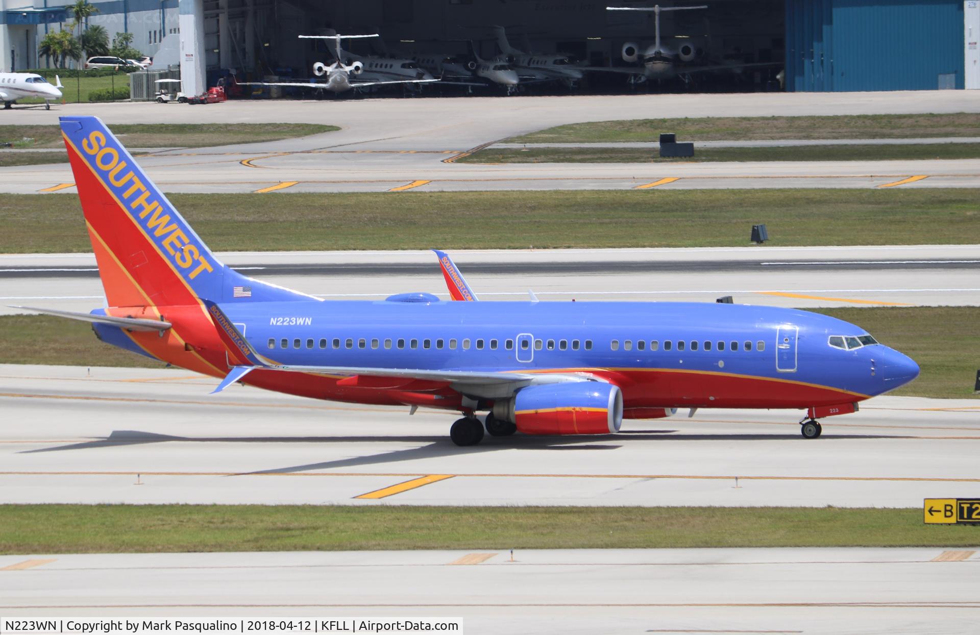 N223WN, 2005 Boeing 737-7H4 C/N 32492, Boeing 737-700