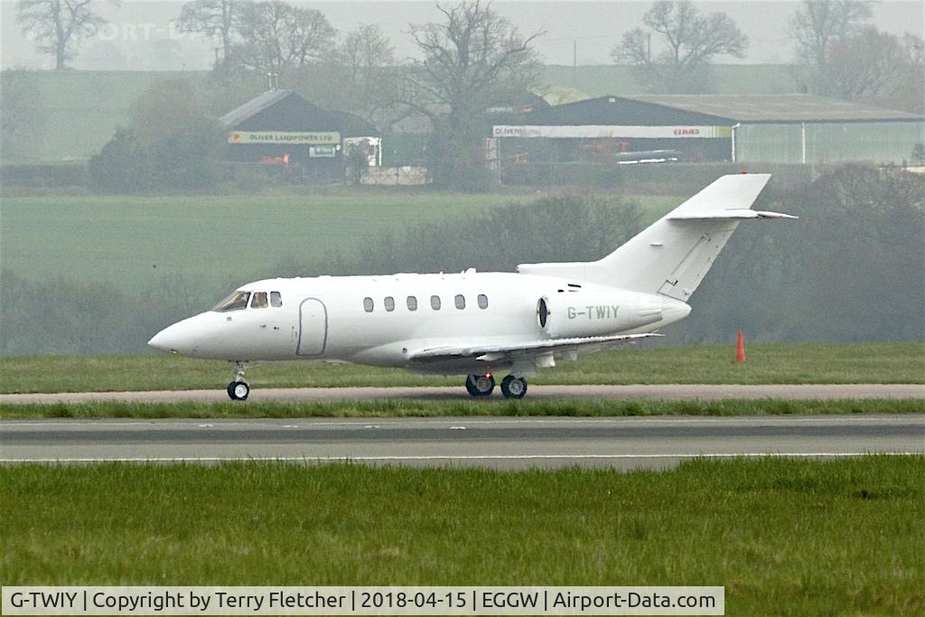 G-TWIY, 2008 Hawker 750 C/N HB-14, At London Luton