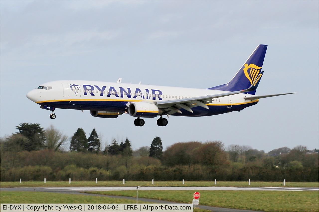 EI-DYX, 2008 Boeing 737-8AS C/N 37517, Boeing 737-8AS, On final rwy 25L Brest-Bretagne airport (LFRB-BES)