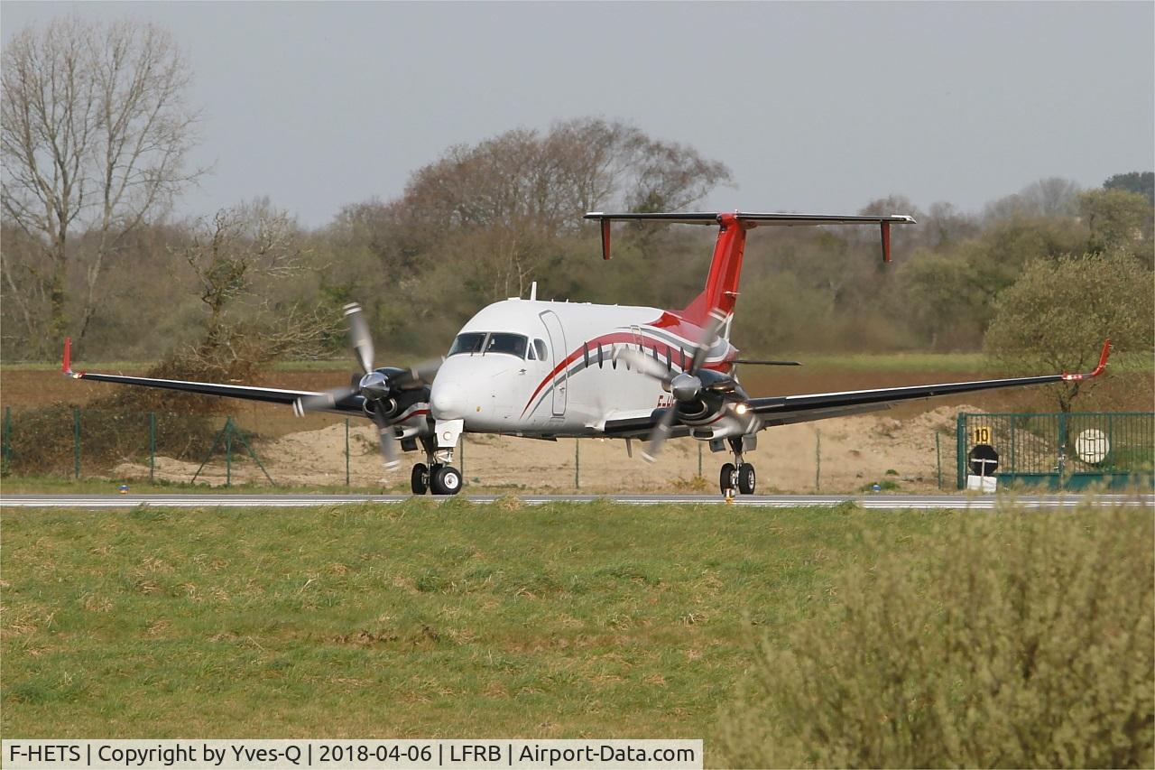 F-HETS, 1999 Raytheon 1900D C/N UE-360, Raytheon Aircraft Company 1900D, U turn rwy 07R, Brest-Bretagne Airport (LFRB-BES)